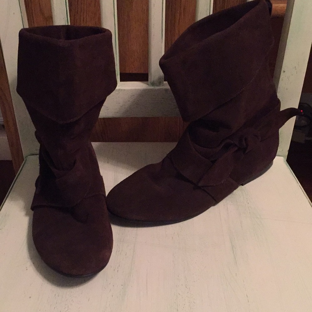 flat low leather upper balance man made material